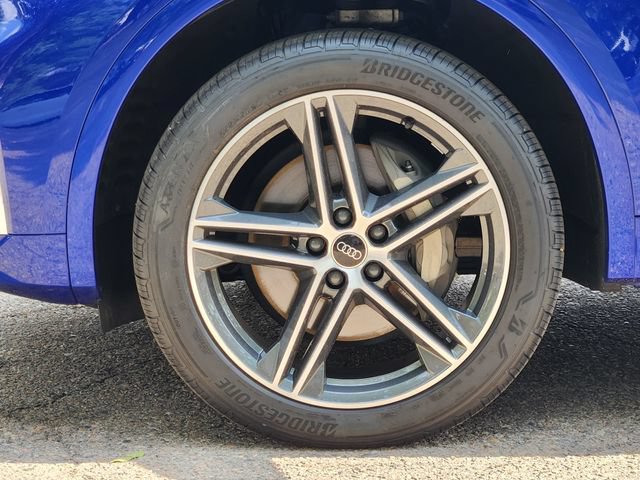Used 2023 Audi Q5 e Premium Plus w/ Premium Plus Package AWD/4WD image 9