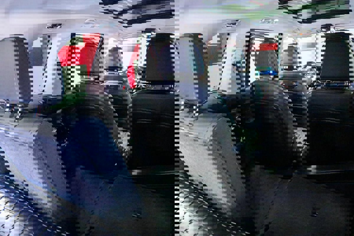 Used 2023 BMW X7 xDrive40i w/ Premium Package image 29