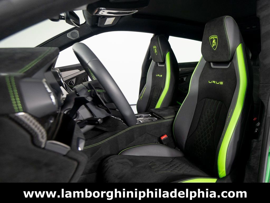 Used 2024 Lamborghini Urus Performante image 10