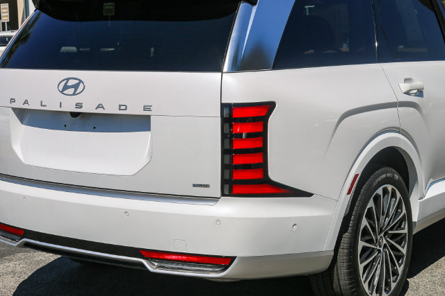 Certified 2026 Hyundai Palisade Calligraphy AWD/4WD image 11