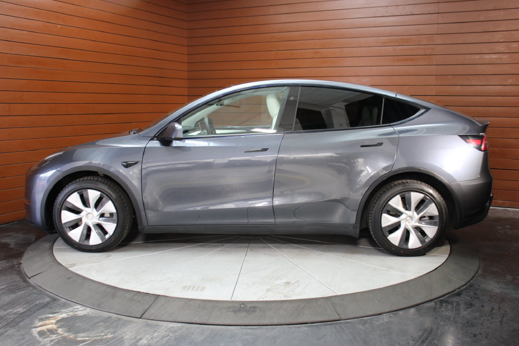 Used 2023 Tesla Model Y Long Range AWD/4WD image 34