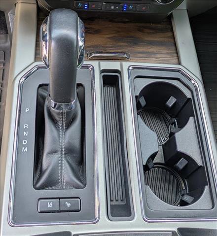 Used 2020 Ford F150 Lariat w/ Equipment Group 502A Luxury AWD/4WD image 13