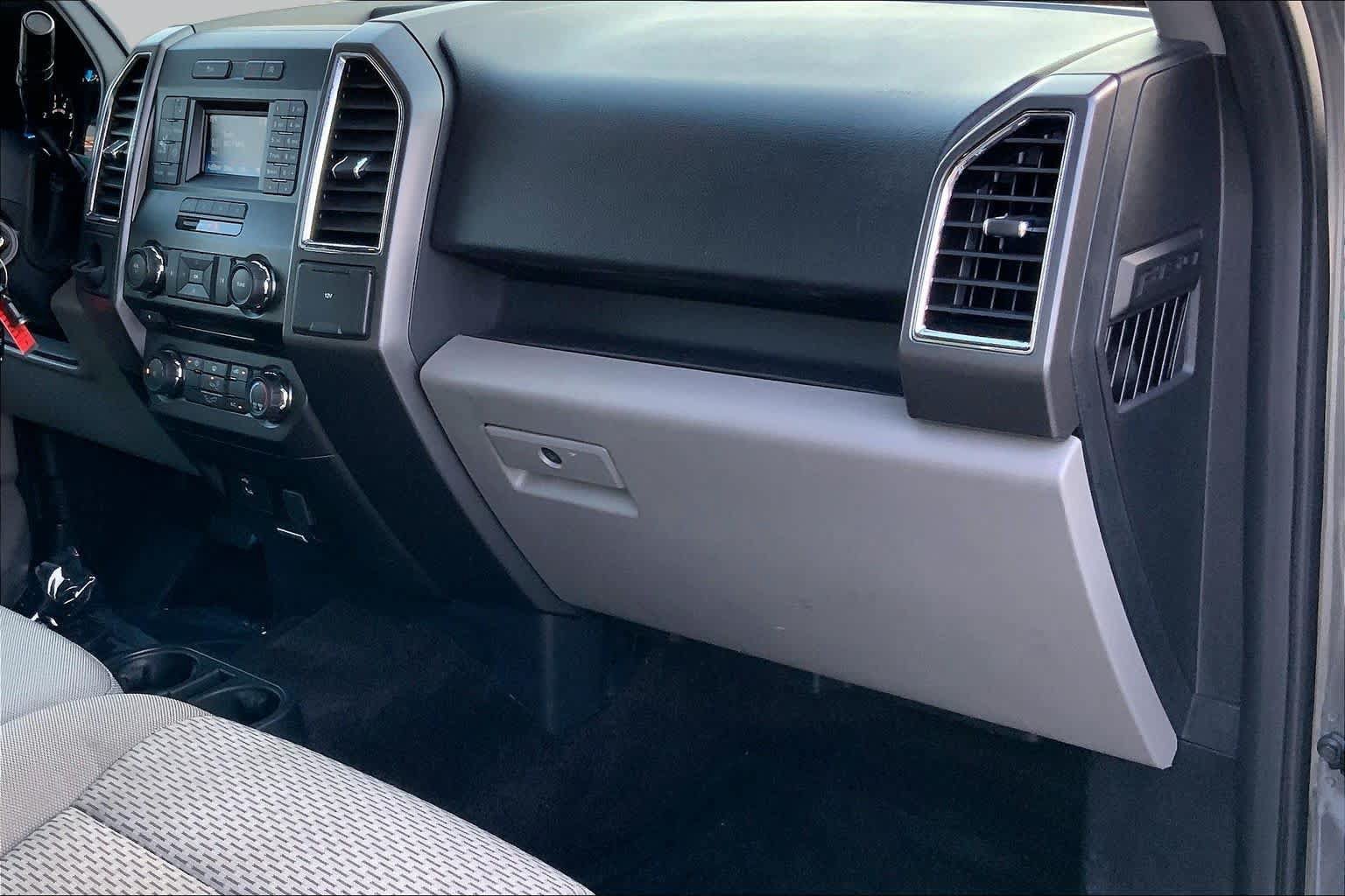 Used 2016 Ford F150 XLT RWD image 17