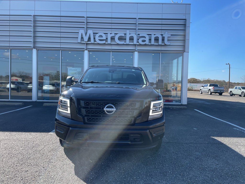 Certified 2024 Nissan Titan SV image 3