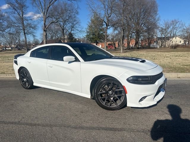 Used 2018 Dodge Charger R/T image 2