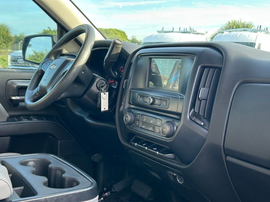 Used 2019 Chevrolet Silverado 1500 Custom w/ Custom Convenience Package RWD image 26