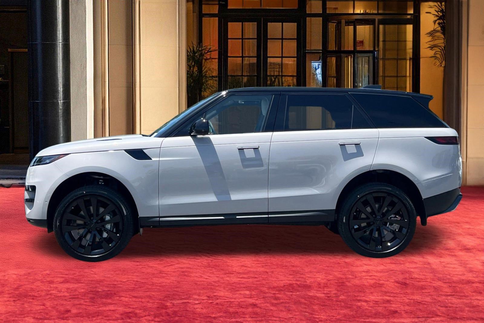 New 2026 Land Rover Range Rover Sport SE AWD/4WD image 2