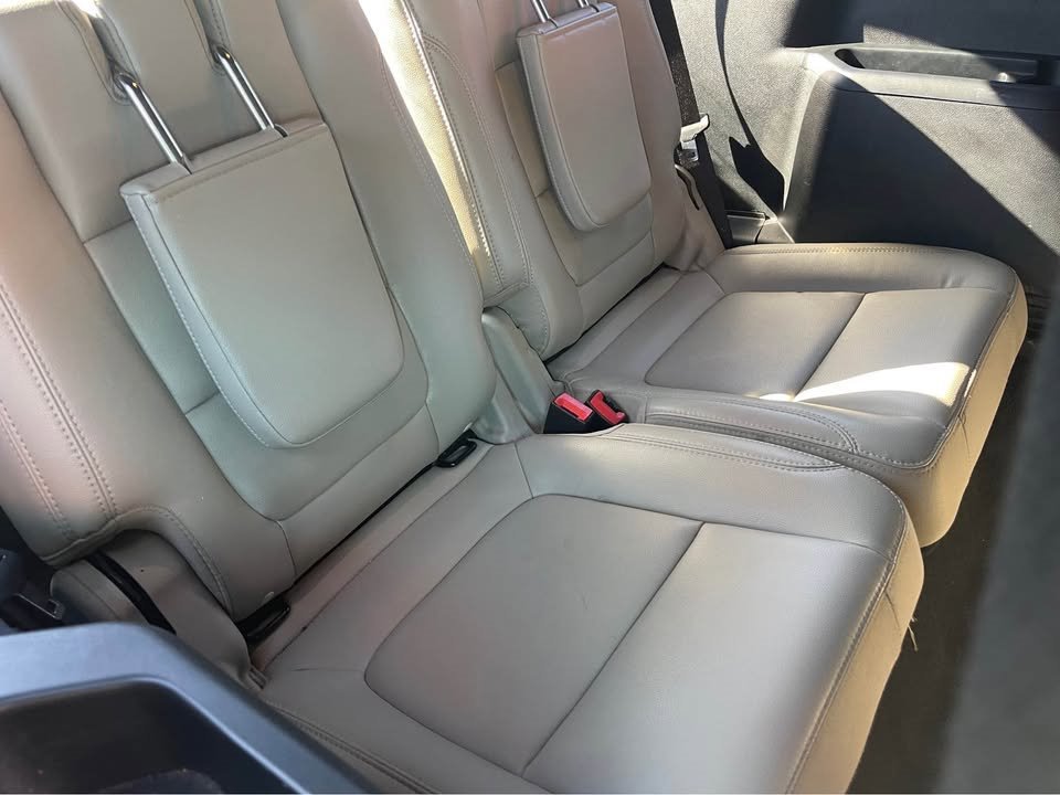 Used 2018 Ford Explorer Limited w/ Ford Safe & Smart Package image 13