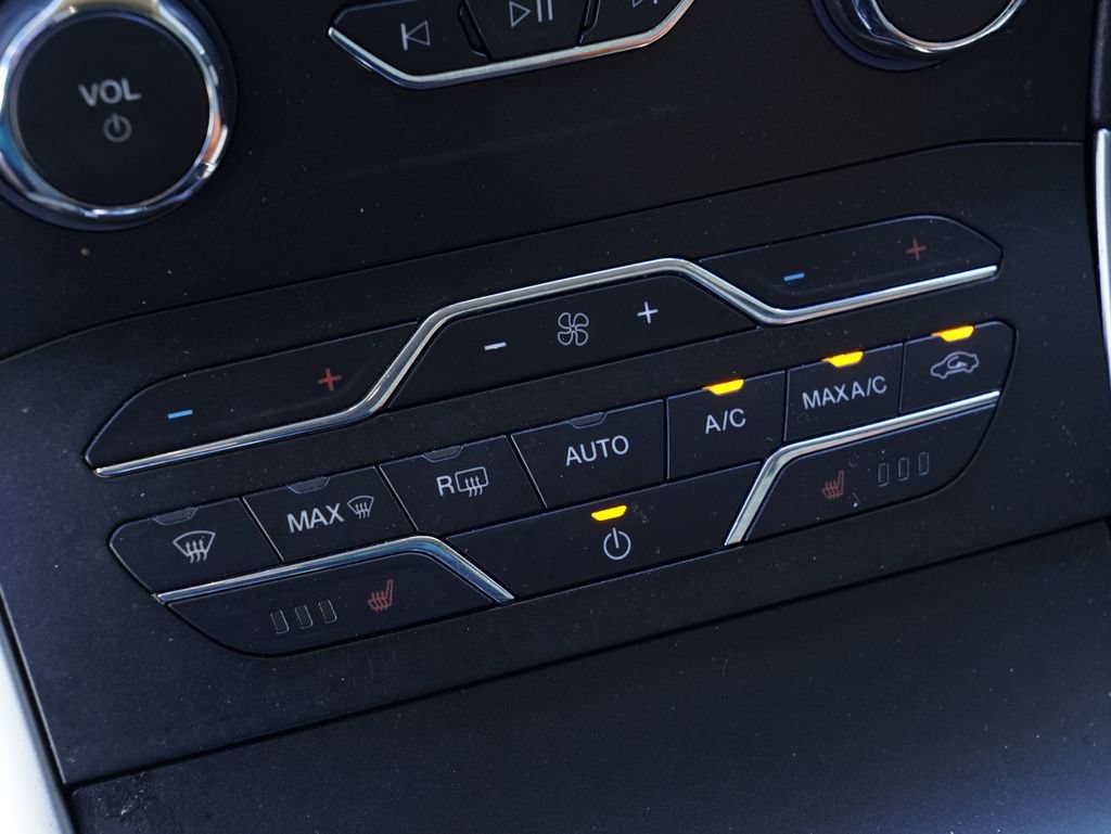 Used 2020 Ford Edge SEL w/ Convenience Package FWD image 26