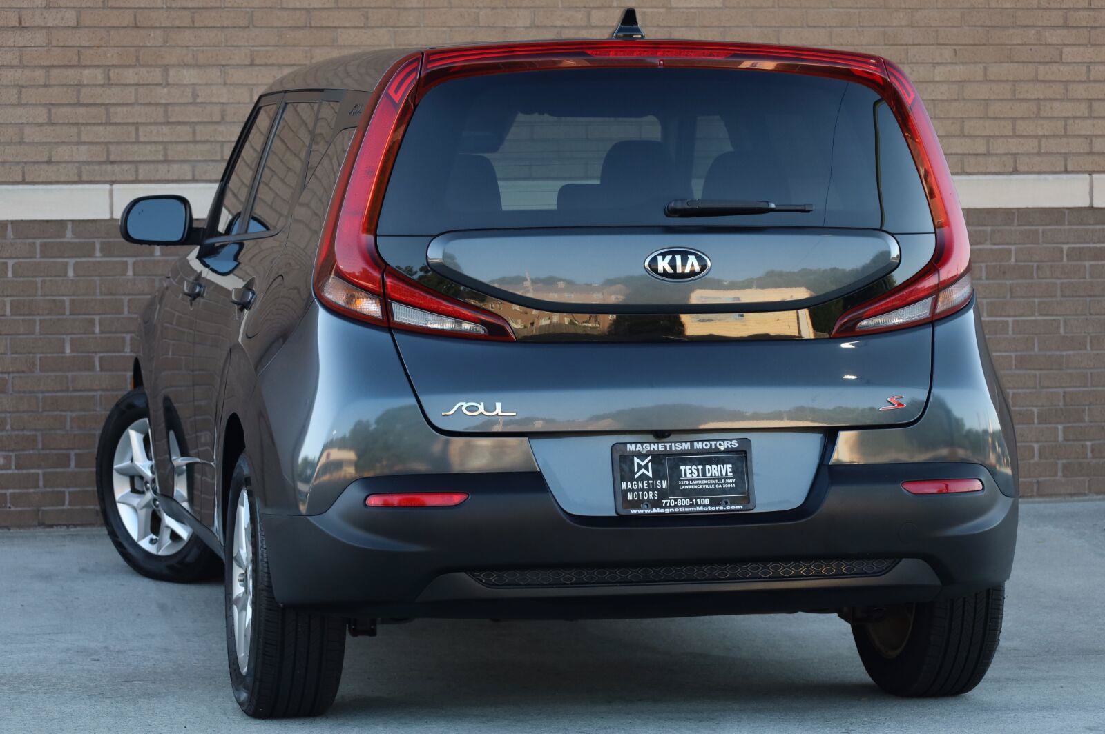 Used 2021 Kia Soul S FWD image 11