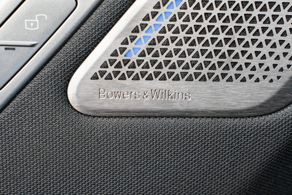 Used 2025 BMW iX M60 image 11