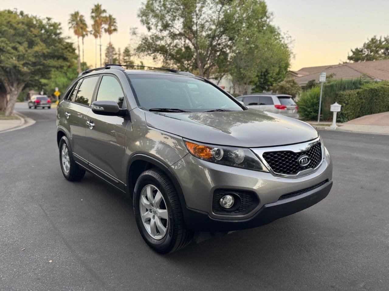 Used 2013 Kia Sorento LX w/ Convenience Pkg image 3