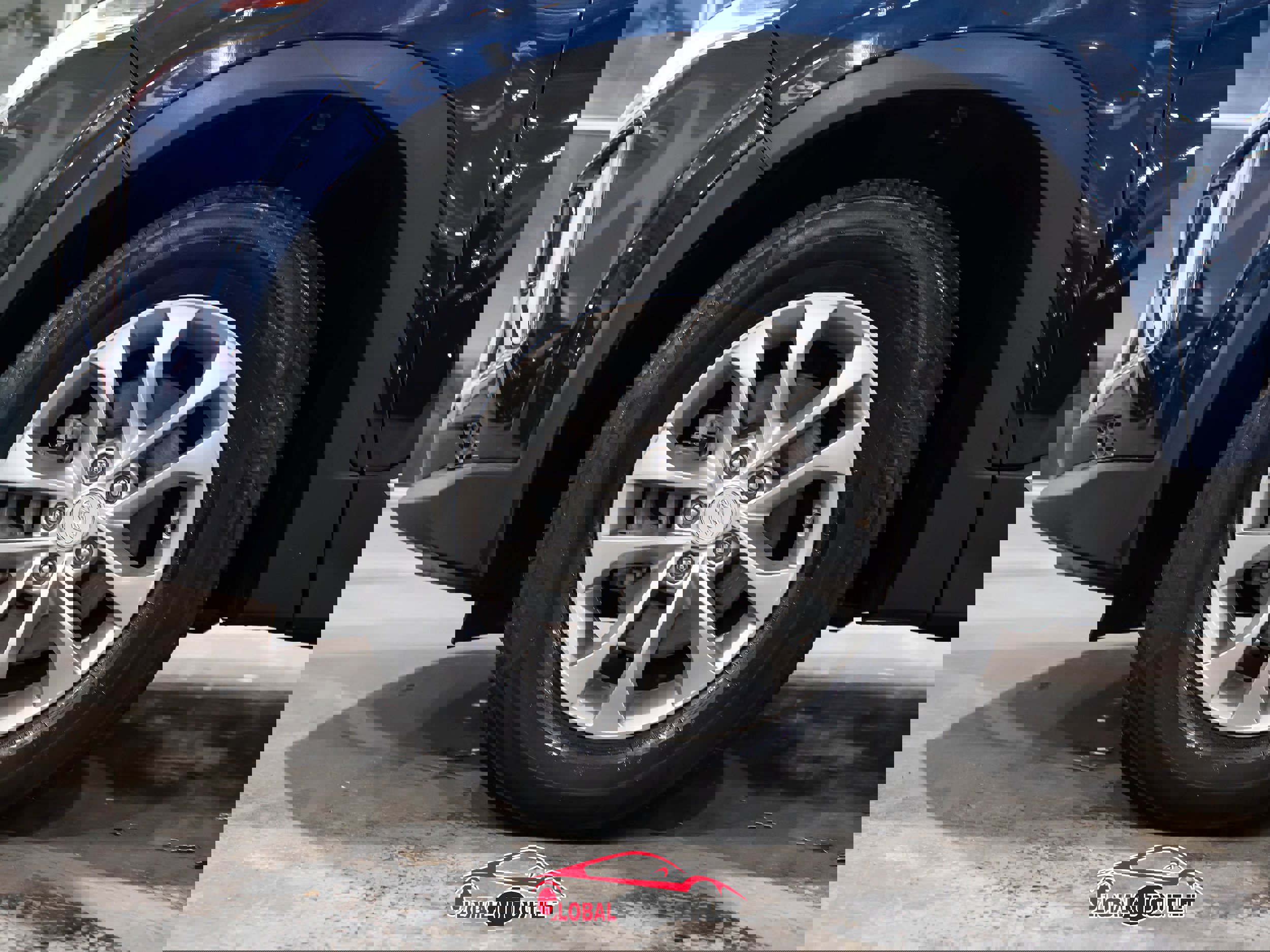 Used 2019 Hyundai Santa Fe SE image 9