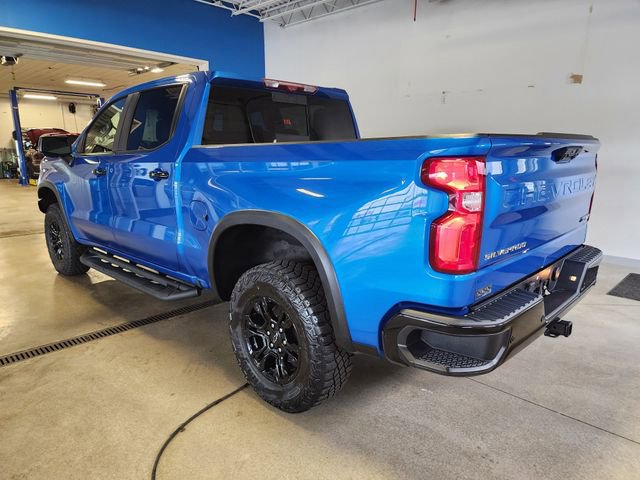Used 2023 Chevrolet Silverado 1500 ZR2 w/ Technology Package AWD/4WD image 2