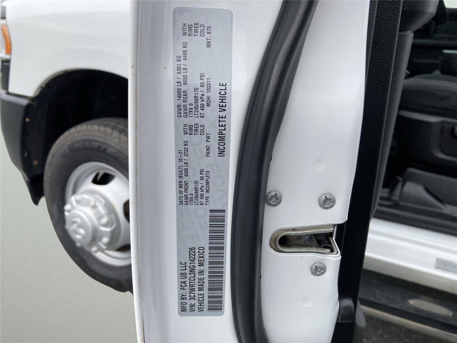 Used 2022 RAM 3500 Tradesman image 31