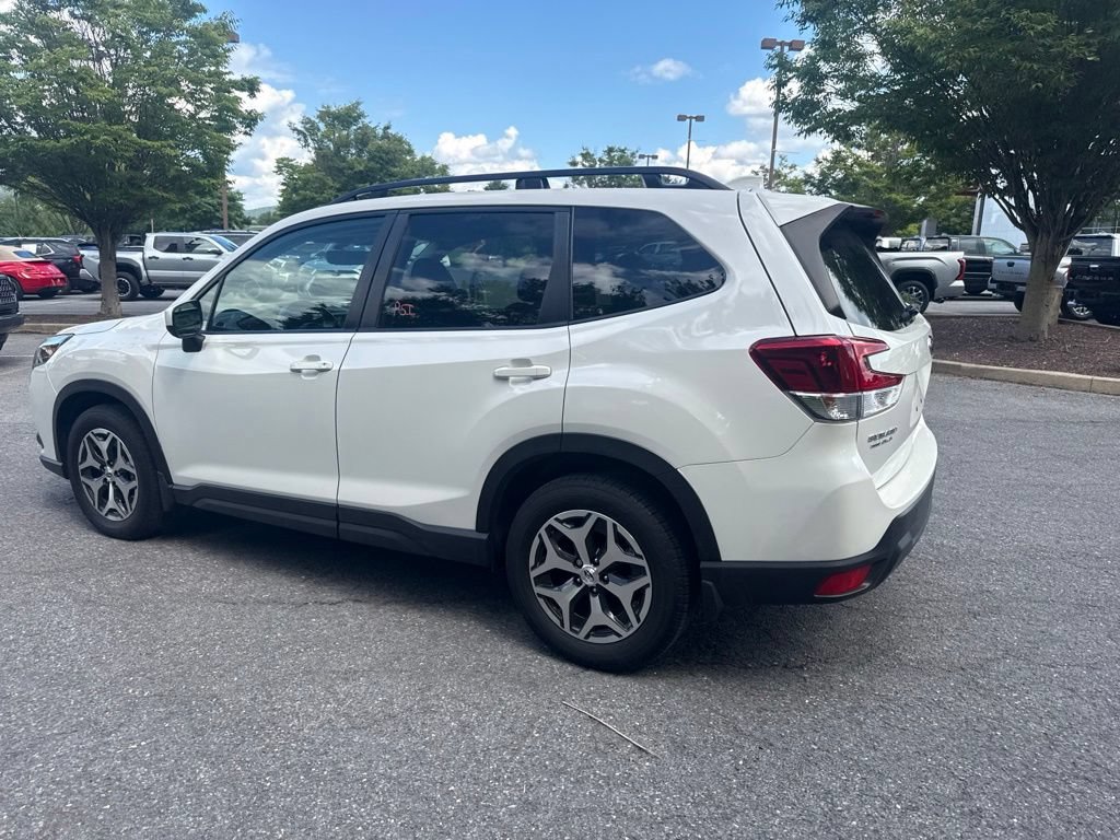Used 2023 Subaru Forester Premium AWD/4WD image 6
