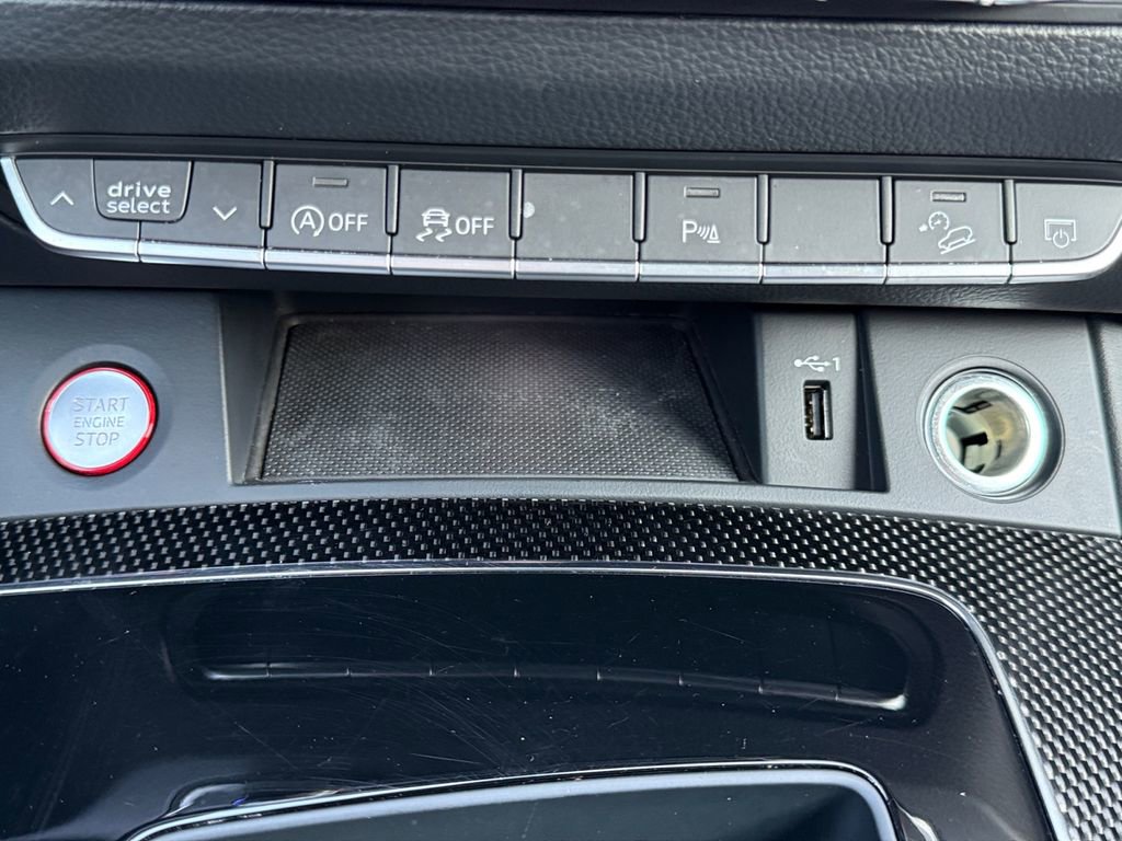 Used 2022 Audi SQ5 Premium Plus w/ Premium Plus Package image 17