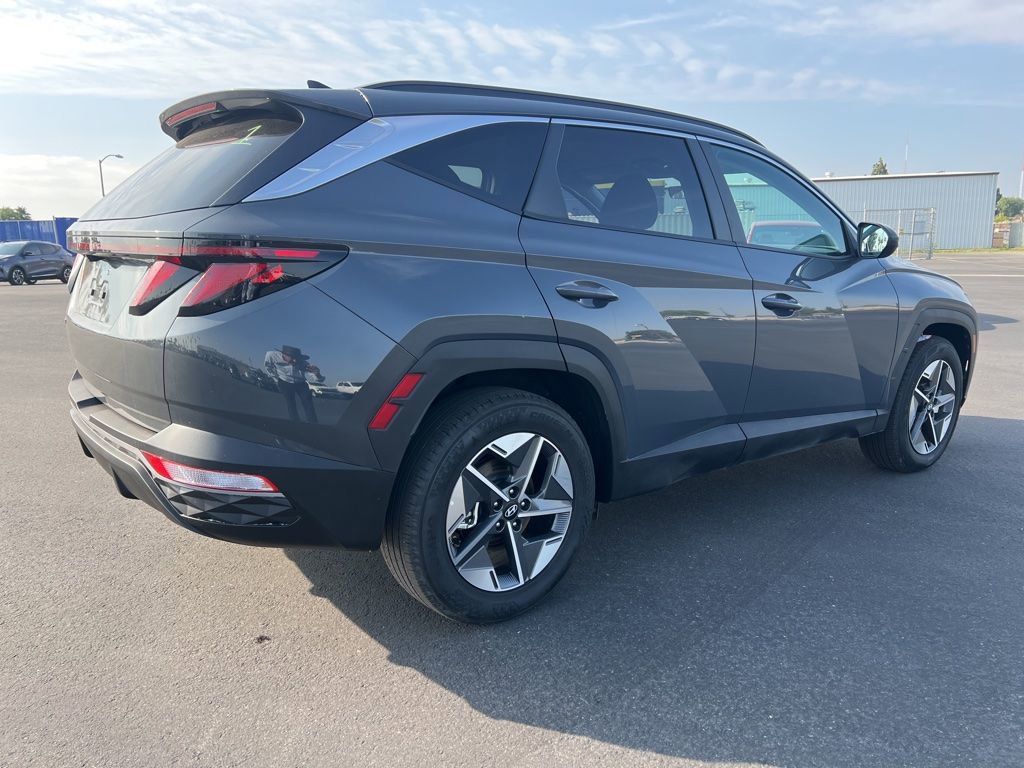 Used 2025 Hyundai Tucson SEL FWD image 5
