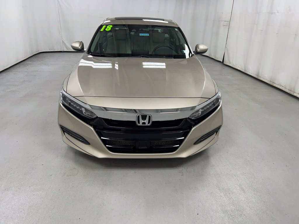 Used 2018 Honda Accord EX image 3