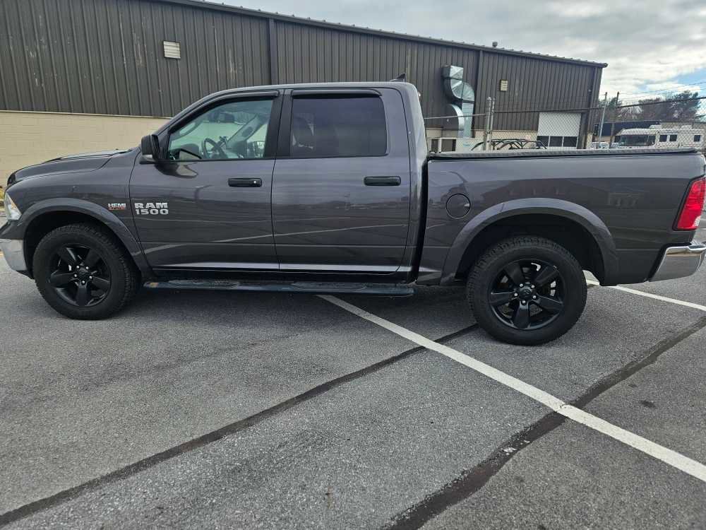Used 2015 RAM 1500 Outdoorsman image 10