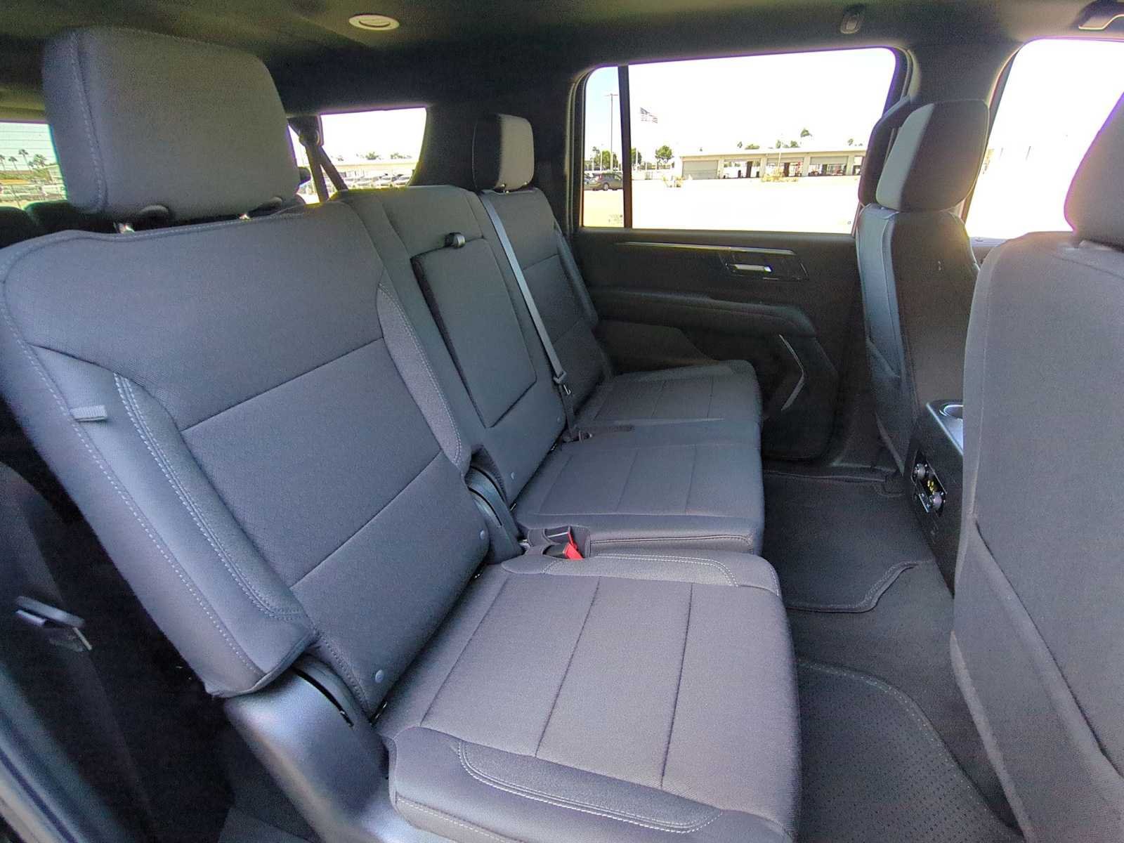 New 2026 Chevrolet Suburban LS RWD image 26