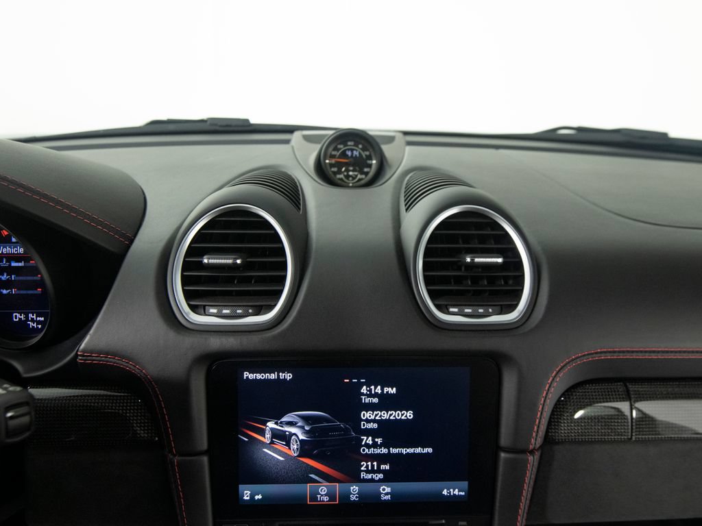 Certified 2022 Porsche 718 Cayman GT4 RWD image 33