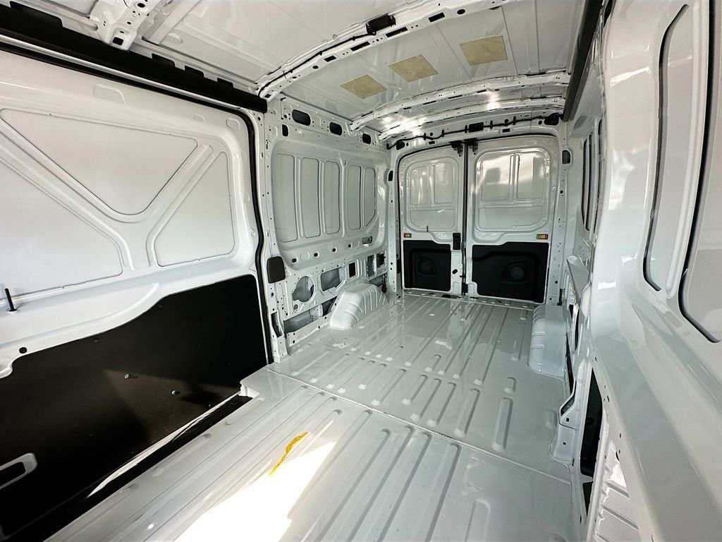 New 2026 Ford Transit 250 148 Medium Roof image 22