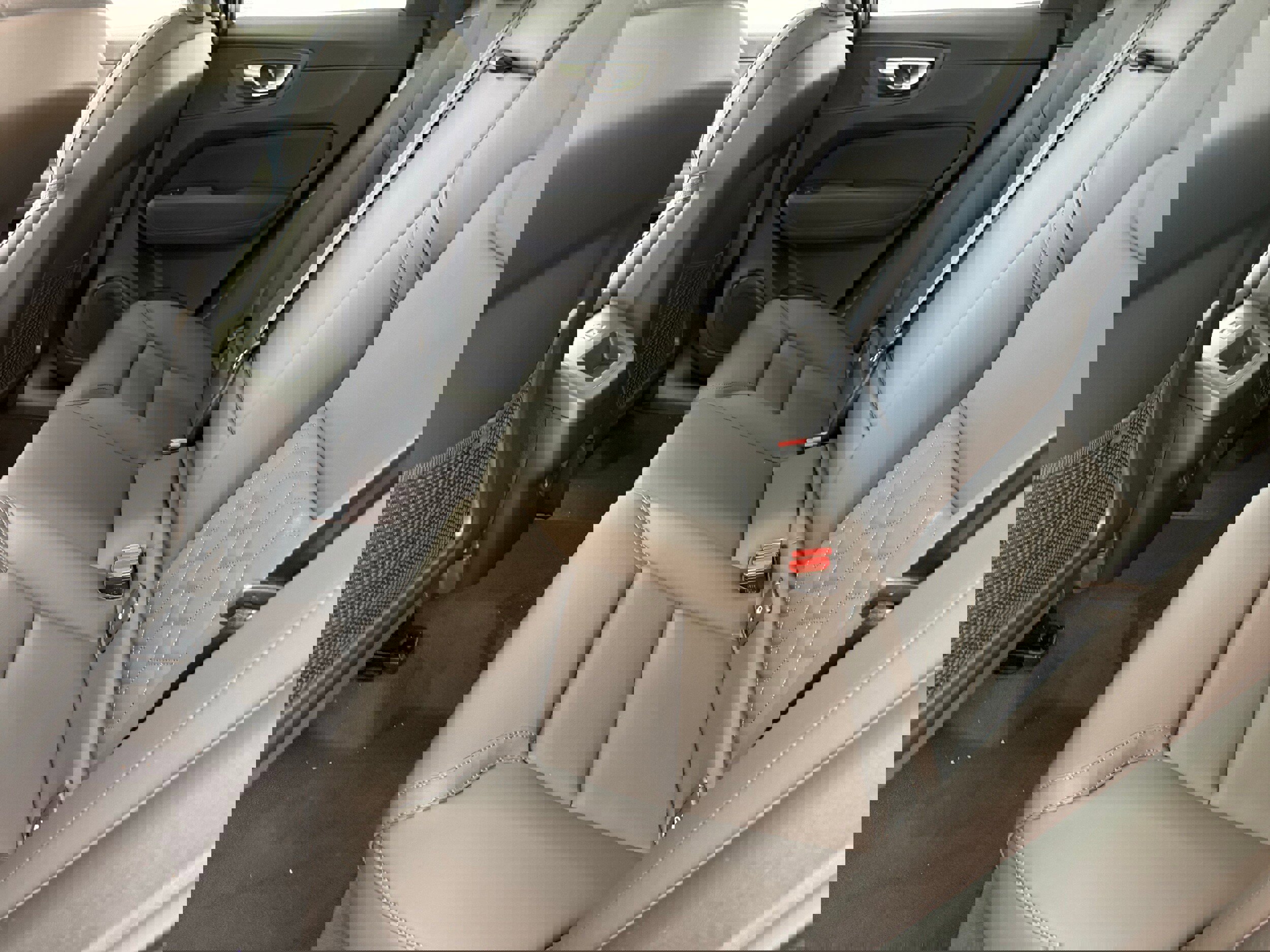 New 2026 Volvo XC60 B5 Plus w/ Protection Package Premier image 27