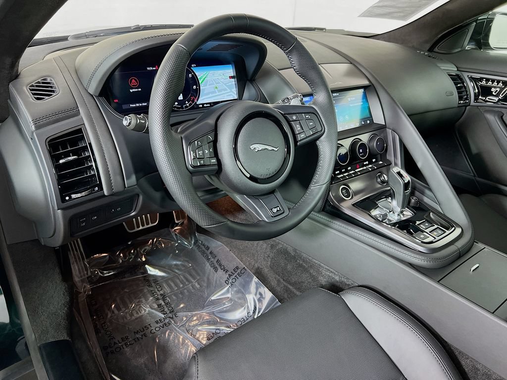 Certified 2024 Jaguar F-TYPE R AWD/4WD image 9