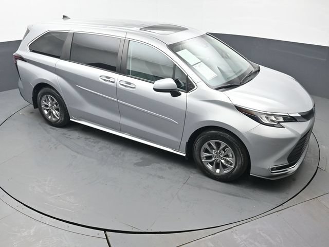 Certified 2023 Toyota Sienna XLE w/ Protection Package (TMS) FWD image 47