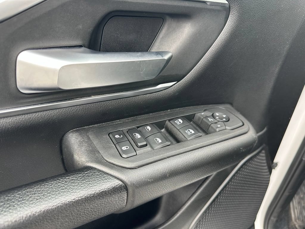 Used 2025 RAM 1500 Big Horn AWD/4WD image 17