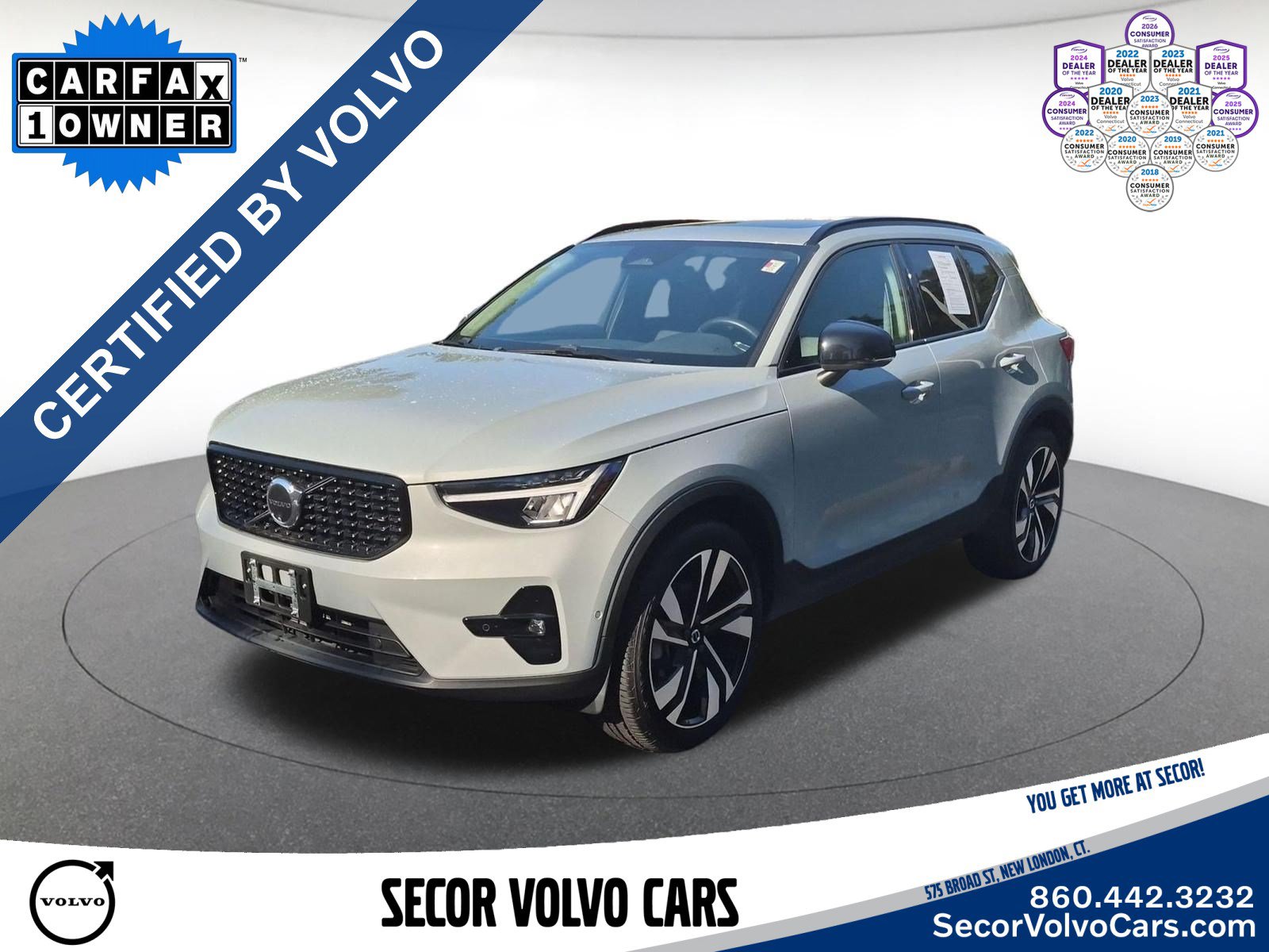 Used 2024 Volvo XC40 B5 Plus