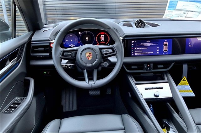 Used 2025 Porsche Macan Electric image 23