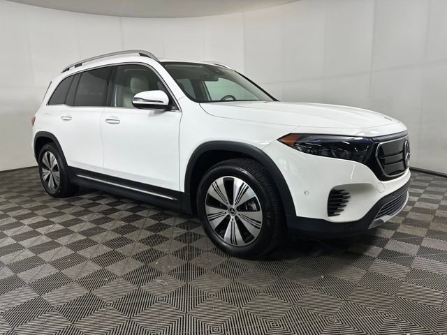 Used 2023 Mercedes-Benz EQB 300 4MATIC w/ Exclusive Package image 2