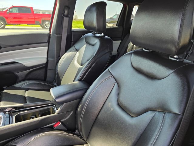 Used 2025 Jeep Compass Limited AWD/4WD image 29
