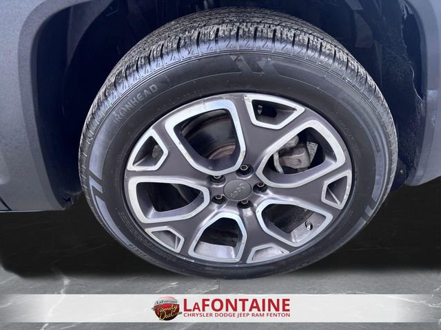 Used 2015 Jeep Renegade Limited image 29