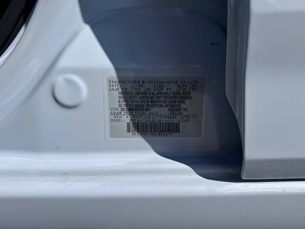 Used 2025 Nissan Versa SV FWD image 39