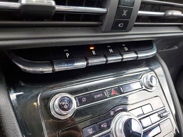 Used 2022 Lincoln Corsair Reserve image 11