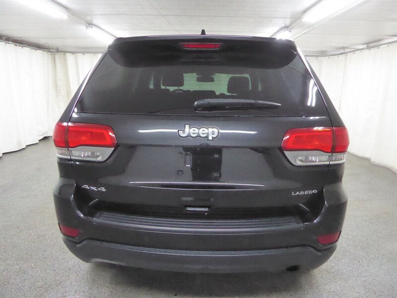 Used 2016 Jeep Grand Cherokee Laredo w/ Quick Order Package 23E AWD/4WD image 6