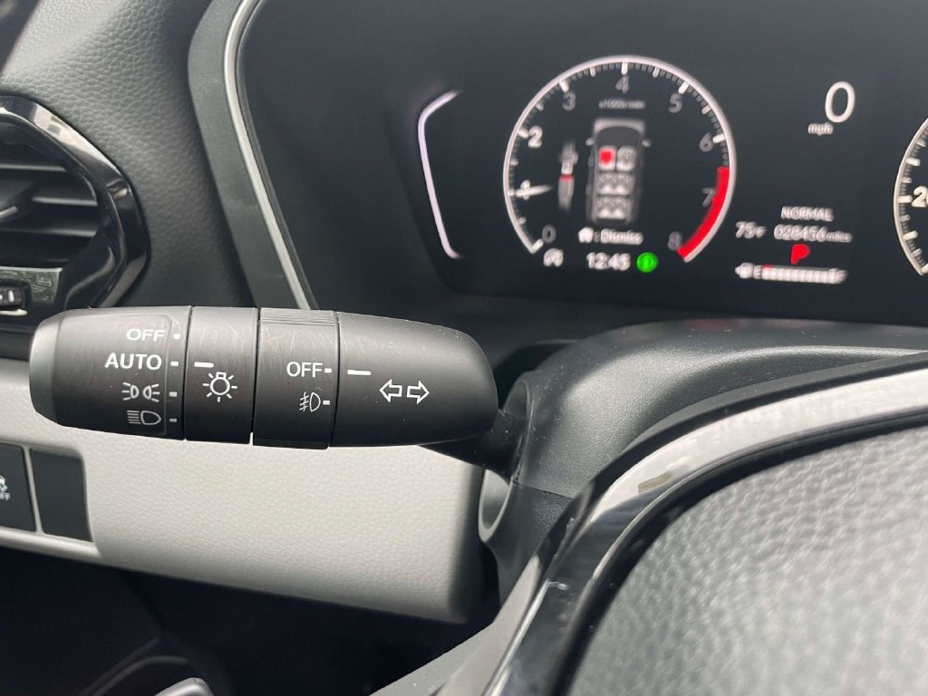 Used 2023 Honda Pilot Touring image 25