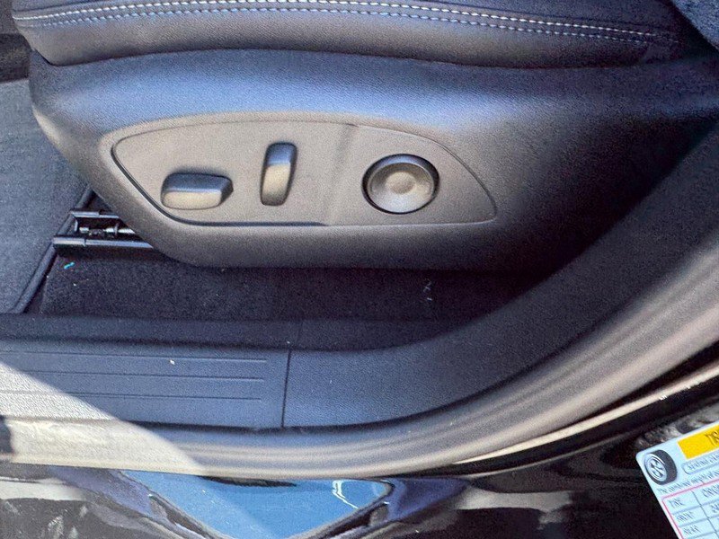New 2026 Chevrolet Equinox EV LT FWD image 10