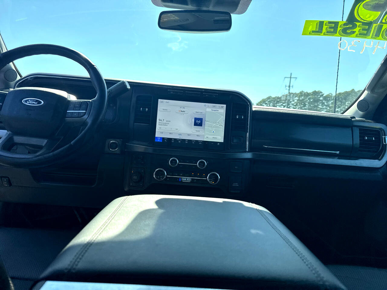 Used 2023 Ford F250 Lariat w/ Black Appearance Package image 14