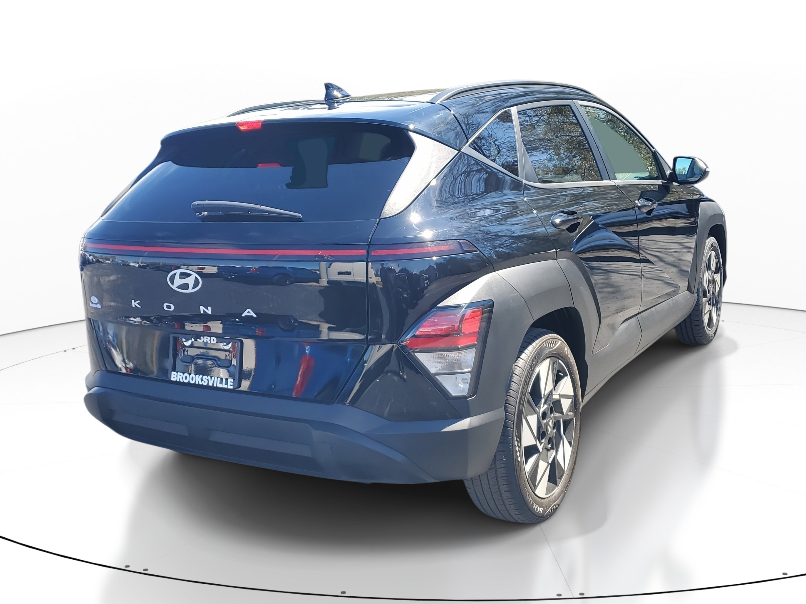 Used 2025 Hyundai Kona SEL image 6