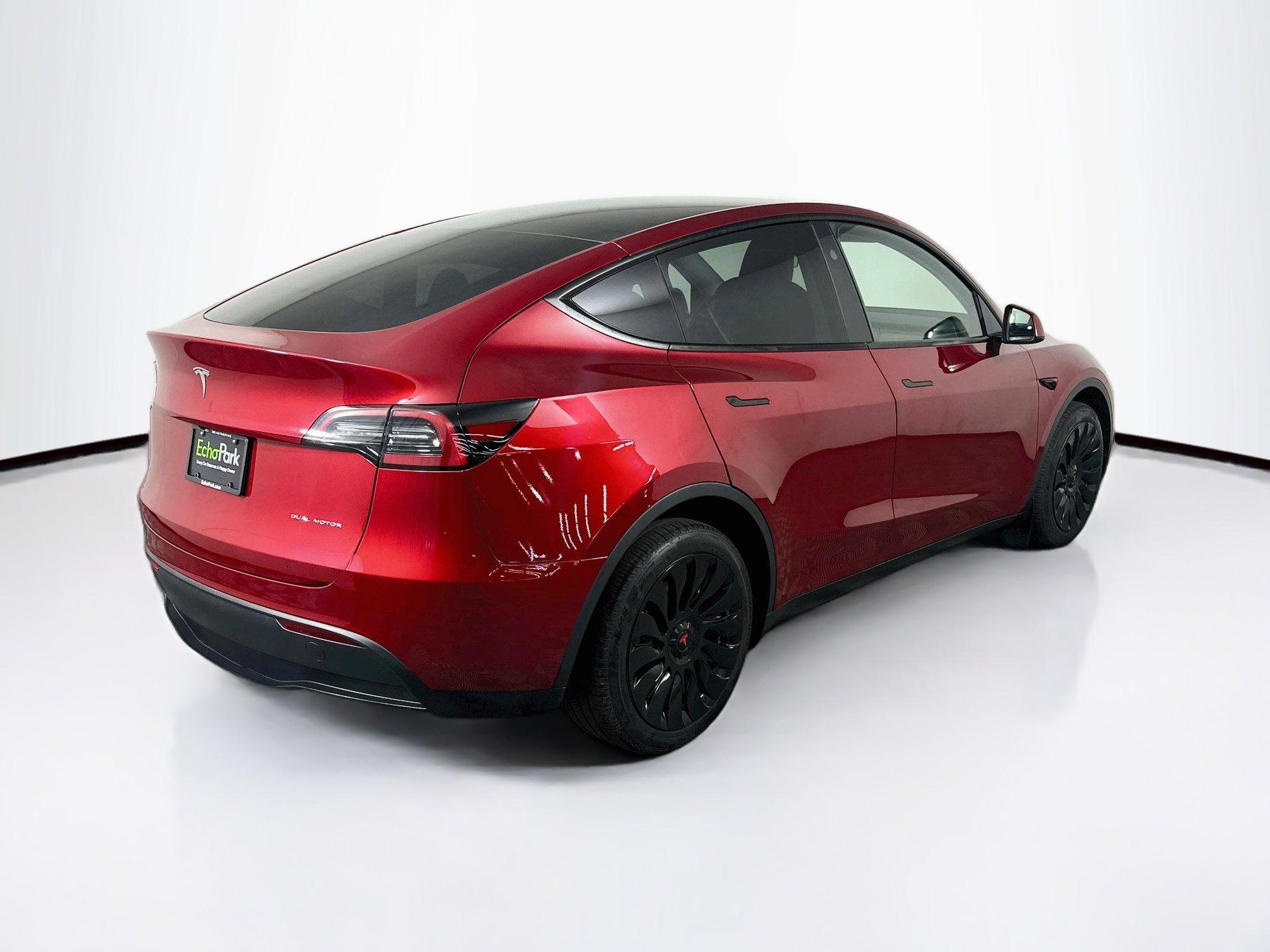 Used 2024 Tesla Model Y Long Range AWD/4WD image 9