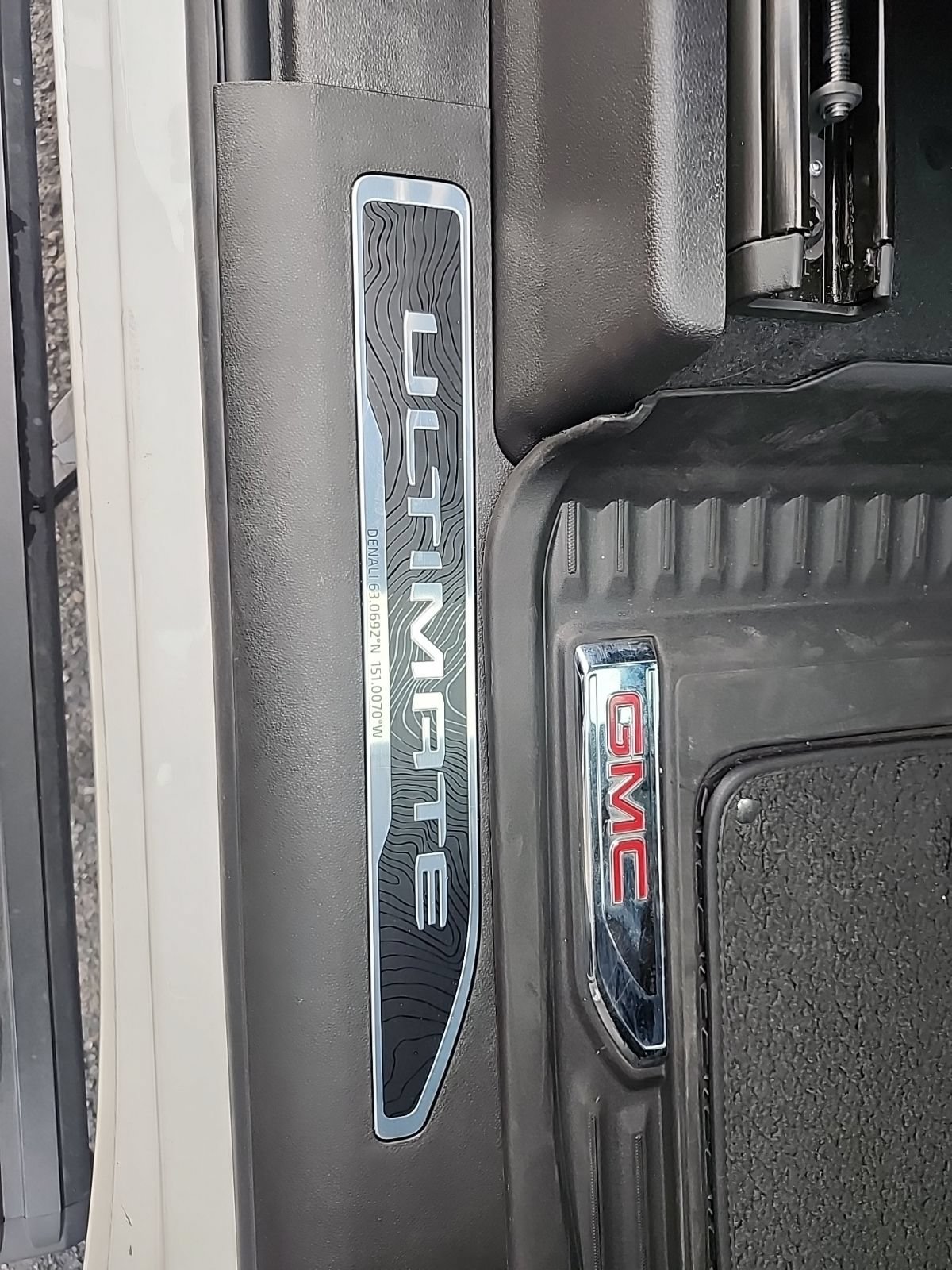 Used 2024 GMC Sierra 1500 Denali Ultimate AWD/4WD image 21