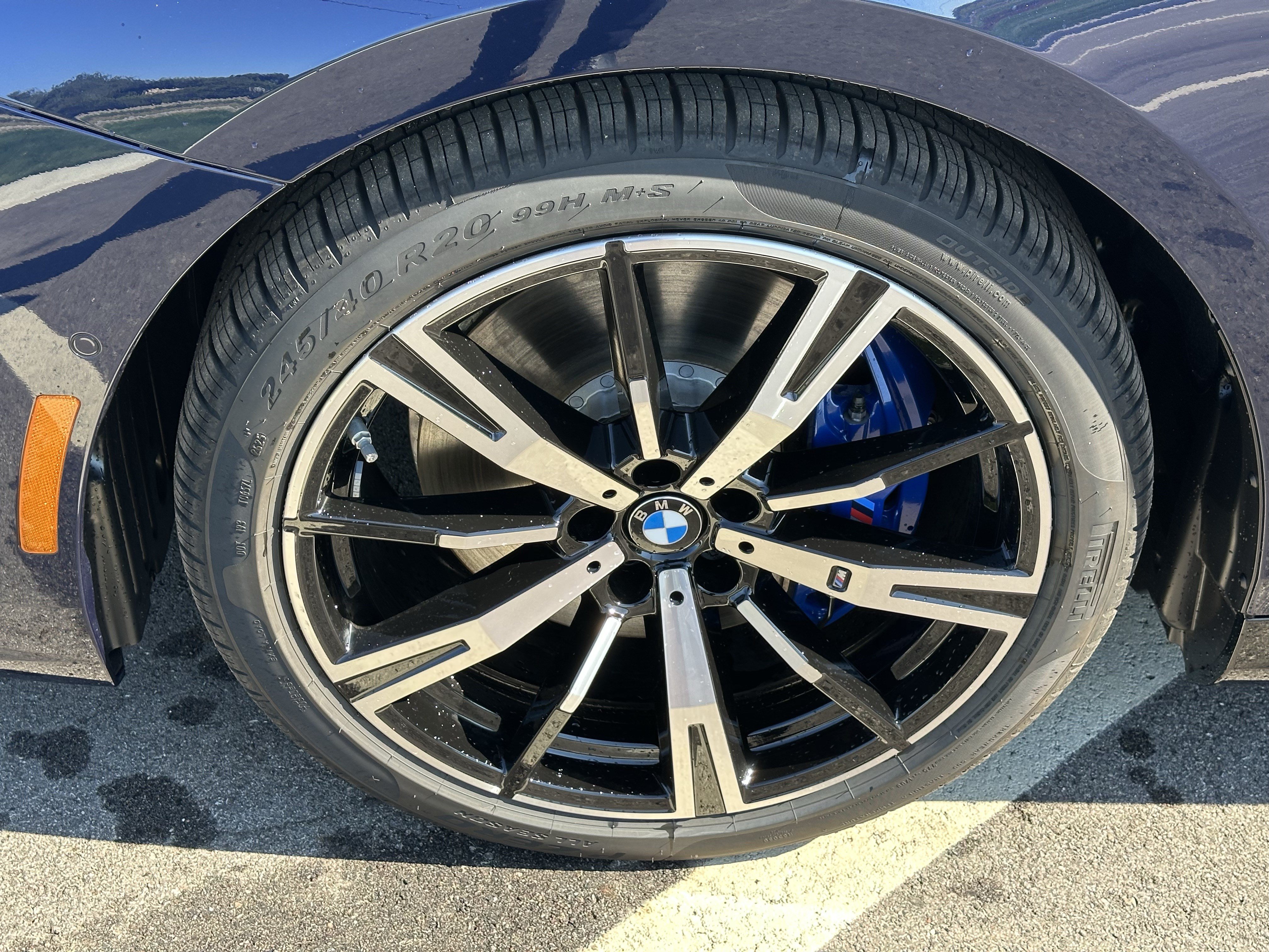 New 2026 BMW 550e xDrive w/ Executive Package AWD/4WD image 22