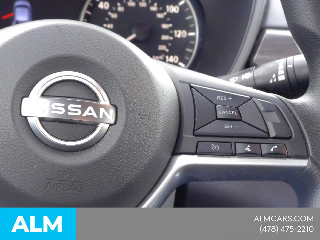 Used 2025 Nissan Altima 2.5 SV FWD image 34