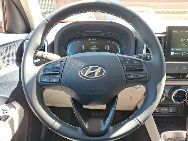 New 2026 Hyundai Venue SEL FWD image 19