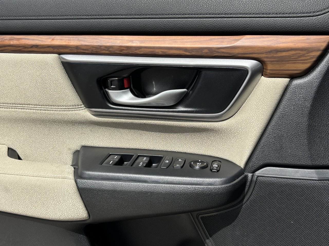 Certified 2022 Honda CR-V EX image 20