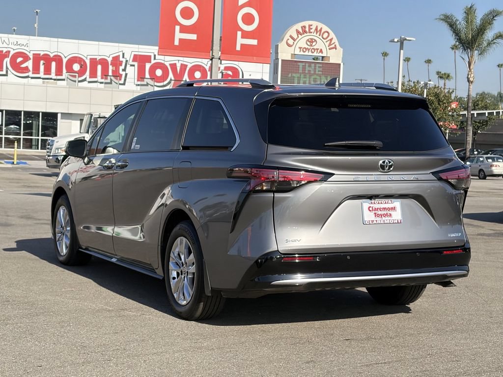 Certified 2026 Toyota Sienna Limited FWD image 44